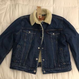 NWT Levi’s Original Sherpa Trucker Jacket